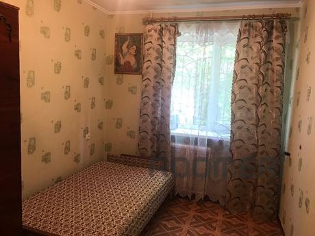 Сдам 3х комнатную квартиру г. Ильичевск, Черноморск (Ильичевск) - квартира посуточно