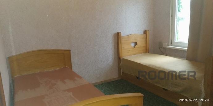 Rent a house-apartment for 5-8 person, Berdiansk - apartment by the day