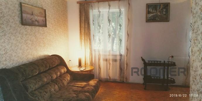Rent a house-apartment for 5-8 person, Berdiansk - apartment by the day