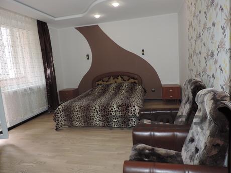 Modern 3 bedroom apartment, Gurzuf - apartment by the day