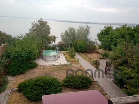 Cottage over the river for rent, Mykolaiv - apartment by the day