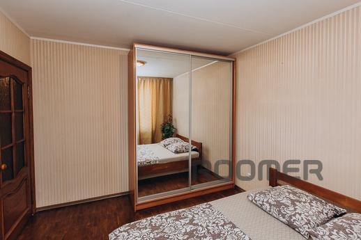 2 rooms. Kharkov. Shopping Center Manufa, Sumy - apartment by the day
