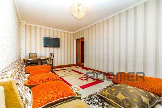 For rent 2 bedroom apartment in the very, Астана - квартира подобово
