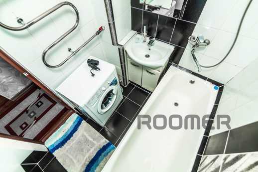 For rent 2 bedroom apartment in the very, Астана - квартира подобово