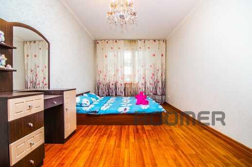 For rent 2 bedroom apartment in the very, Астана - квартира подобово