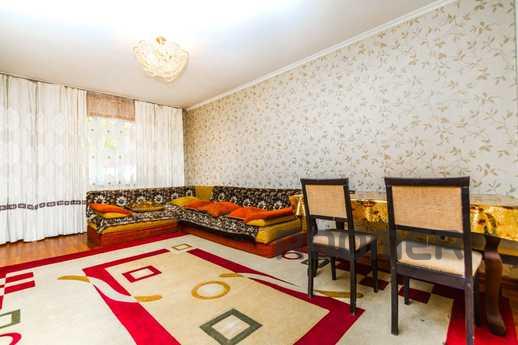 For rent 2 bedroom apartment in the very, Астана - квартира подобово