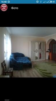 Здаю житло подобово. Звертайтесь за тел., Берегово - квартира подобово