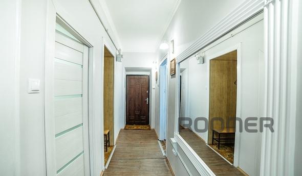 Уютная 2 комнатная квартира в центре, Львов - квартира посуточно
