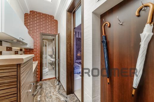 apartment for rent center fisher vip for, Odessa - apartment by the day