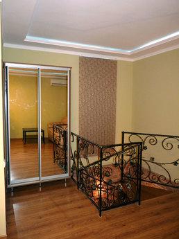 Однокімнатна елітна квартира в центрі, Севастополь - квартира подобово