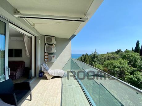 Apartments in the new Zazerkalye complex, Yalta - apartment by the day