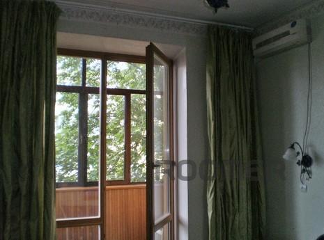 2BR  apartments, Lev Tolstoy aquare, Kyiv - apartment by the day