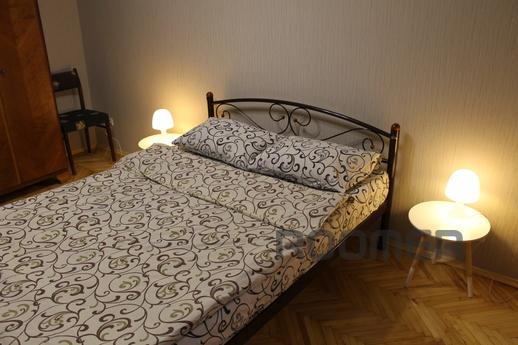 Daily 2k square-ra on Podol, subway 5min, Kyiv - apartment by the day