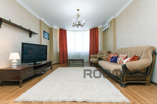 Excellent suite in Osokorki, Kyiv - apartment by the day