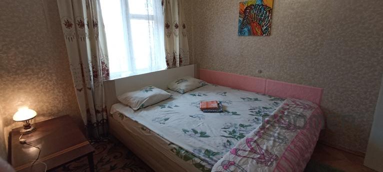 3-room o Left-bank, Kyiv - apartment by the day