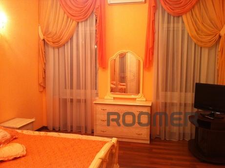 Very center, Central Department Store, P, Dnipro (Dnipropetrovsk) - apartment by the day