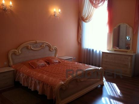 Very center, Central Department Store, P, Dnipro (Dnipropetrovsk) - apartment by the day