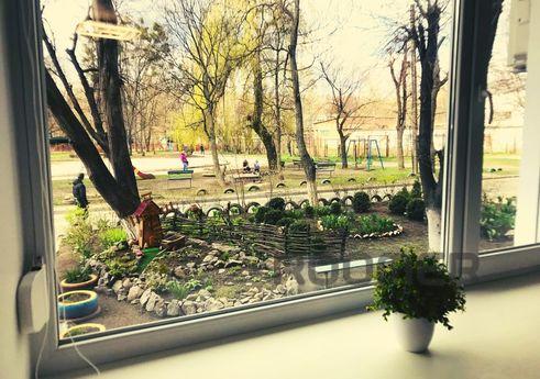 Однокімнатні Апартаменти в самому серці, Умань - квартира подобово