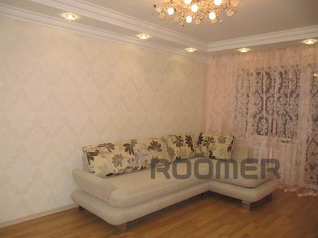 Rent two-room apartment on the street. Dovzhenko 8a, between