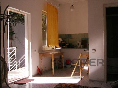 cottage by the sea, Yalta - apartment by the day