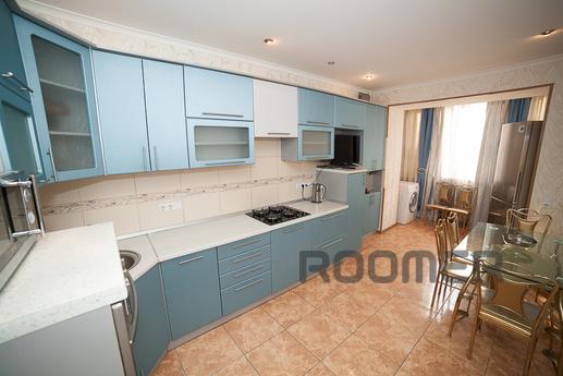 3к VIP квартира подобово, комісія 0%, Чорноморськ (Іллічівськ) - квартира подобово