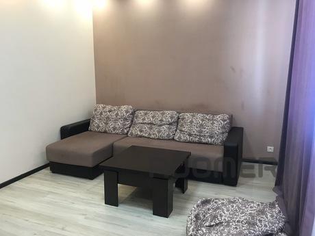 CENTER OF YEKATERINBURG, Єкатеринбург - квартира подобово