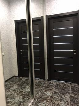 CENTER OF YEKATERINBURG, Єкатеринбург - квартира подобово