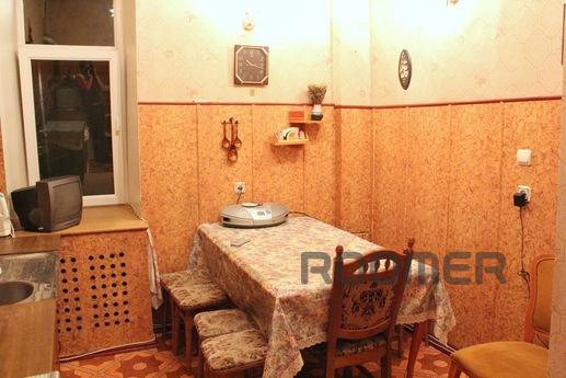 4-bedroom apartment in the center, Odessa - apartment by the day