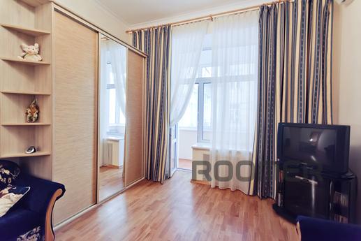 Rent an apartment in the center, Kyiv - apartment by the day