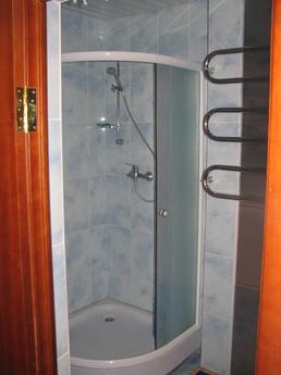 Центр 2-х комнатная студио ,метро 1мин., Киев - квартира посуточно