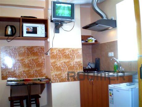 Small studio in the center of Nikol, Mykolaiv - apartment by the day