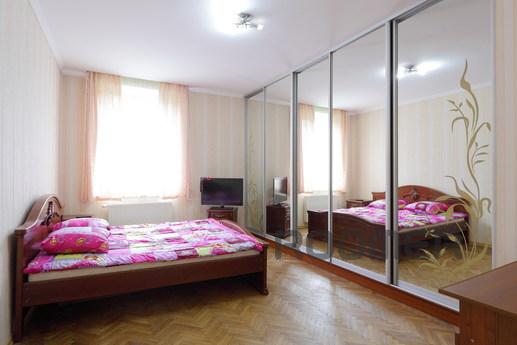 2-bedroom  apartment, Lviv - apartment by the day