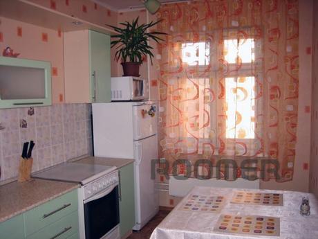 Rent one-room apartment in the heart of UAH 100. Tel: (Serge