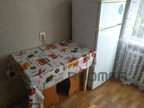 Сдам однокомнатную посуточно, Усть-Каменогорск - квартира посуточно