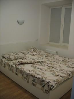 Rent an apartment in the center, Dnipro (Dnipropetrovsk) - apartment by the day