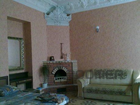 The apartment is located in the center Nikolaeva.Otlichny re