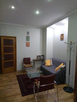 2-bedroom apartment (rent) in the center of Kherson, street 