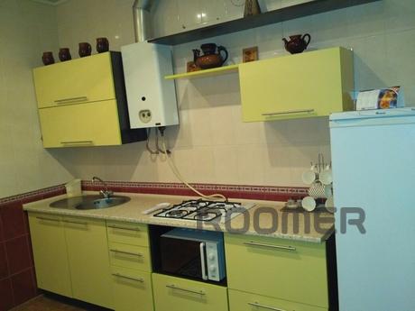 Very cozy warm flat all close, Dnipro (Dnipropetrovsk) - apartment by the day
