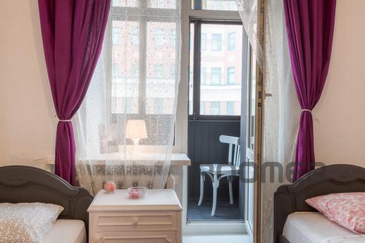 Spacious one-bedroom apartment, city center, gorgeous locati