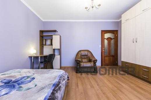 2-bedroom apartment near the metro stati, Kyiv - apartment by the day