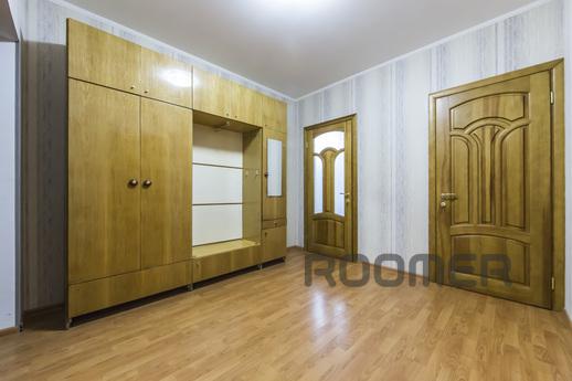 3-х кімнатна біля метро Академмістечко, Київ - квартира подобово