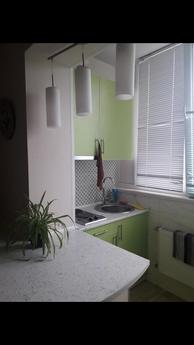 apartment for rent near the metro, Kharkiv - apartment by the day
