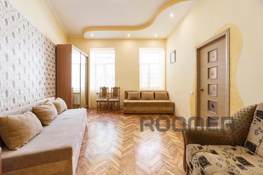 Near the center, cozy and comfortable, Lviv - apartment by the day