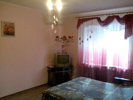 New apartment with excellent remontom.Nedaleko from the hous