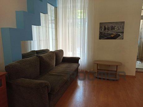 Center. 2 Bedrooms, Parking, Odessa - apartment by the day