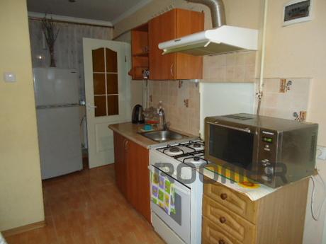 The apartment is near the waterfront., Yalta - apartment by the day