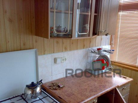 The apartment is 300 meters from the sea, Yalta - apartment by the day