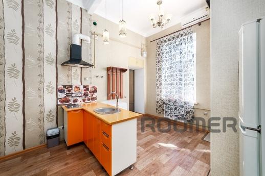 Apartment near Deribasovskaya, Odessa - apartment by the day