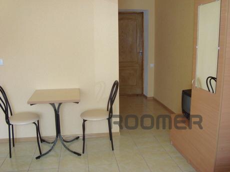 We invite you to rest in a mini-boarding, Henichesk - apartment by the day