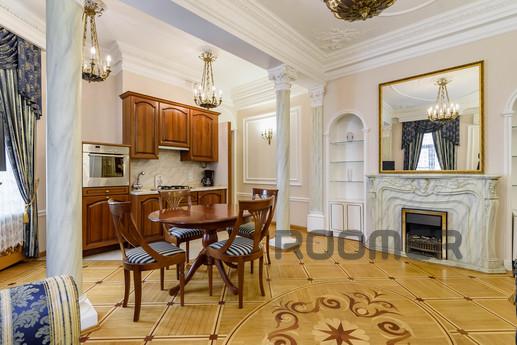 Cozy apartment in the very center, Saint Petersburg - apartment by the day